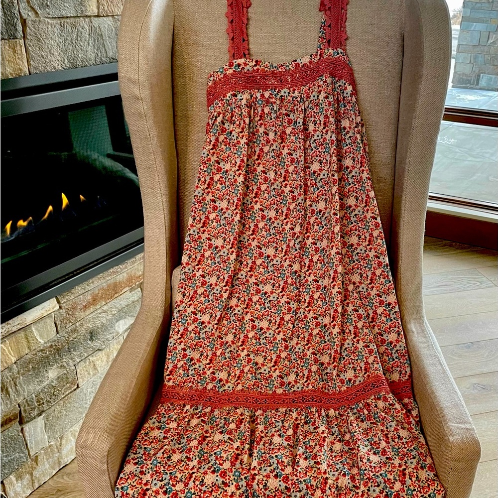 Dainty floral maxi.  Never been worn.